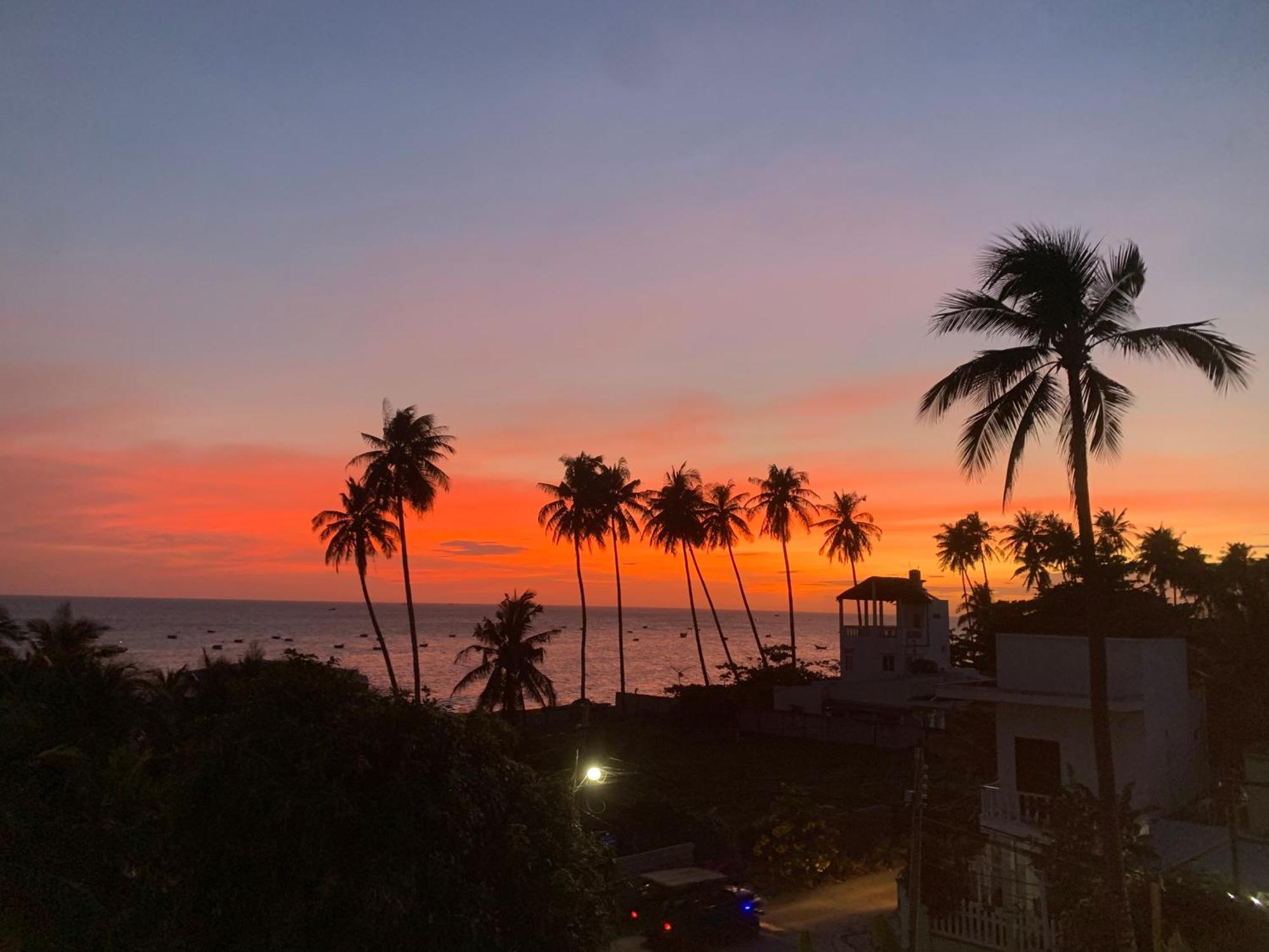 A L Y S S A Seaside Muine Hotel Mui Ne Exterior photo